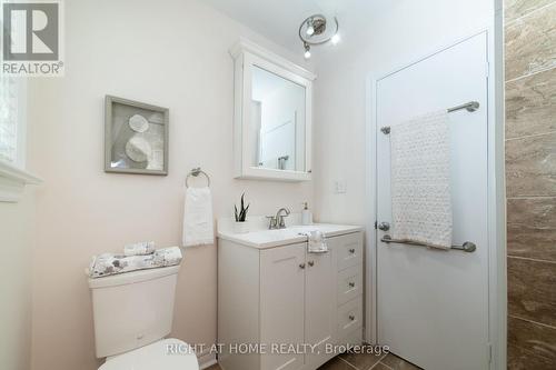 2 Midholm Drive, Toronto, ON - Indoor Photo Showing Bathroom