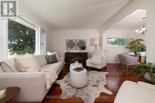 2 Midholm Drive, Toronto, ON - Indoor Photo Showing Living Room