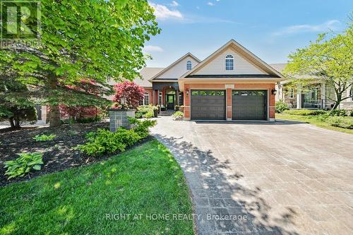 Front - 126 Moore Crescent, Hamilton, ON - Outdoor