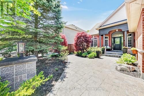 Front - 126 Moore Crescent, Hamilton, ON - Outdoor