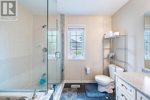 33 Drexel Road, Brampton, ON - Indoor Photo Showing Bathroom