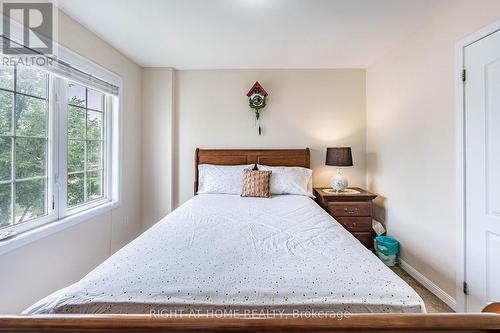 33 Drexel Road, Brampton, ON - Indoor Photo Showing Bedroom