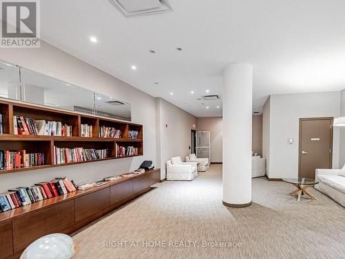 1601 - 15 Legion Road, Toronto, ON - Indoor Photo Showing Other Room