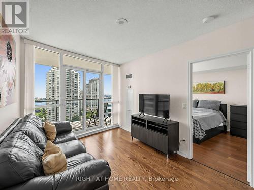 1601 - 15 Legion Road, Toronto, ON - Indoor Photo Showing Living Room