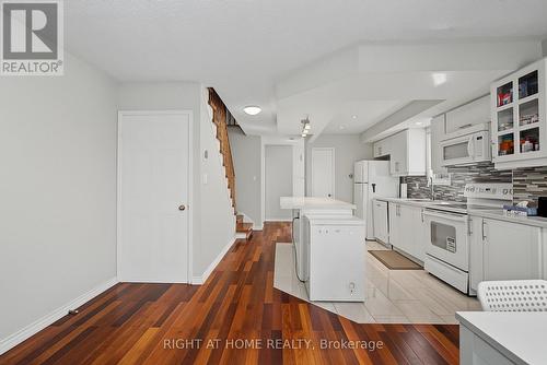 5531 Whistler Crescent, Mississauga, ON - Indoor Photo Showing Kitchen