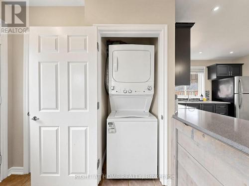 1 Welbourn Drive, Hamilton, ON - Indoor Photo Showing Laundry Room