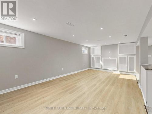 1 Welbourn Drive, Hamilton, ON - Indoor Photo Showing Other Room