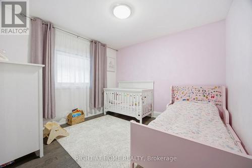 1565 Kipper Avenue, Mississauga, ON - Indoor