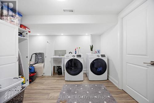 1565 Kipper Avenue, Mississauga, ON - Indoor Photo Showing Laundry Room