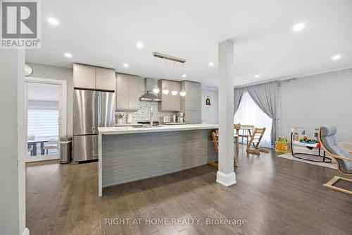 1565 Kipper Avenue, Mississauga, ON - Indoor Photo Showing Kitchen With Stainless Steel Kitchen