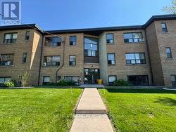 1 - 1 WANDLE AVENUE Toronto, ON M3M 2L1