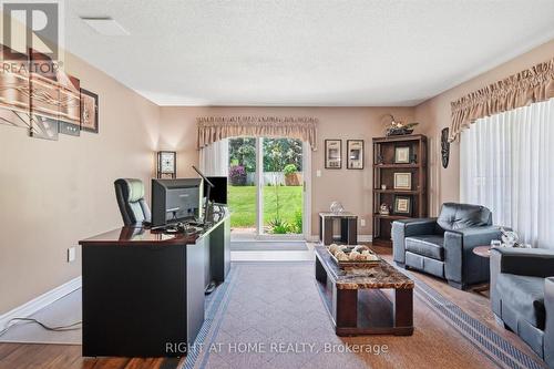 Home office with direct access to rear yard - 1 Idared Road, Hamilton, ON - Indoor