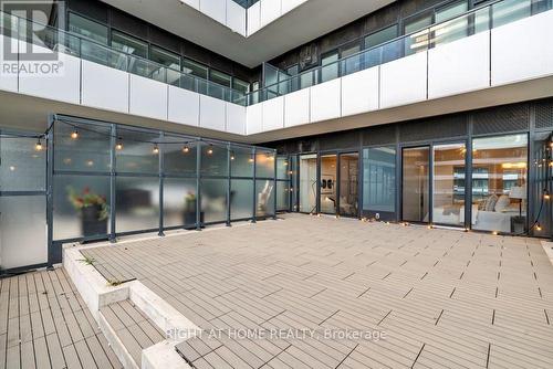 329 - 30 Shore Breeze Drive, Toronto, ON -  With Exterior
