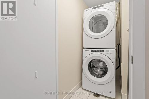 329 - 30 Shore Breeze Drive, Toronto, ON - Indoor Photo Showing Laundry Room