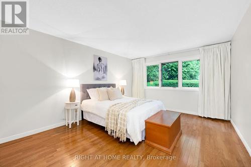 33 Walnut Drive, Guelph, ON - Indoor Photo Showing Bedroom