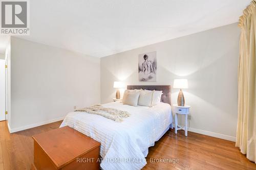 33 Walnut Drive, Guelph, ON - Indoor Photo Showing Bedroom
