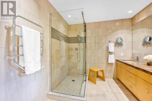 33 Walnut Drive, Guelph, ON - Indoor Photo Showing Bathroom