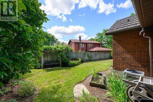 33 Walnut Drive, Guelph, ON - Outdoor