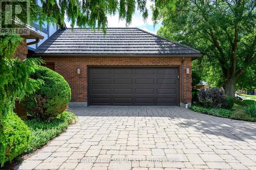 33 Walnut Drive, Guelph, ON - Outdoor