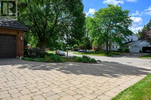 33 Walnut Drive, Guelph, ON - Outdoor