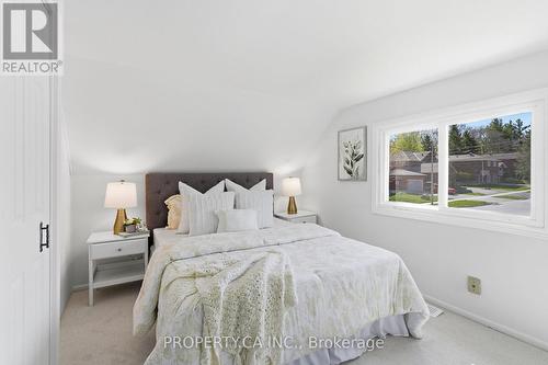 96 Ardagh Road, Barrie, ON - Indoor Photo Showing Bedroom