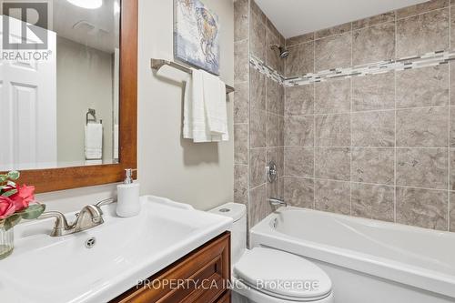 96 Ardagh Road, Barrie, ON - Indoor Photo Showing Bathroom