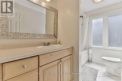2932 Remea Court, Mississauga, ON - Indoor Photo Showing Bathroom