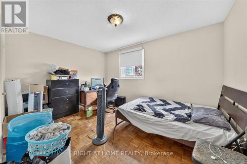 531 Wallenberg Crescent, Mississauga, ON - Indoor Photo Showing Bedroom