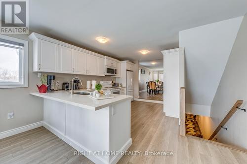 30 Brighton Road, Barrie, ON - Indoor Photo Showing Kitchen