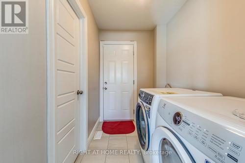 30 Brighton Road, Barrie, ON - Indoor Photo Showing Laundry Room