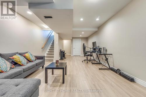 30 Brighton Road, Barrie, ON - Indoor