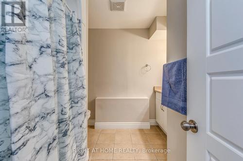 30 Brighton Road, Barrie, ON - Indoor Photo Showing Bathroom