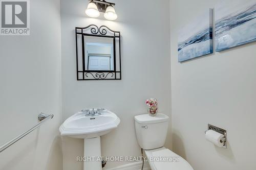 1025 Vanier Drive, Mississauga, ON - Indoor Photo Showing Bathroom