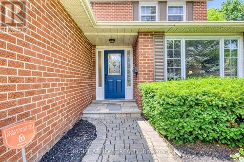 1025 Vanier Drive, Mississauga, ON - Outdoor