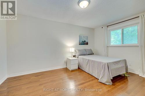 1025 Vanier Drive, Mississauga, ON - Indoor Photo Showing Bedroom