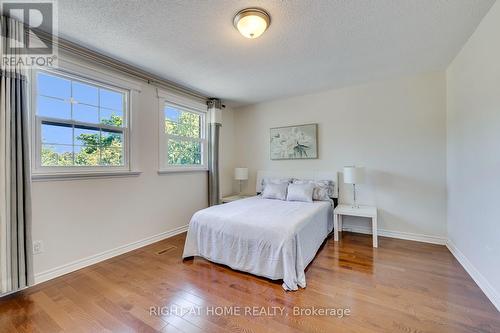 1025 Vanier Drive, Mississauga, ON - Indoor Photo Showing Bedroom