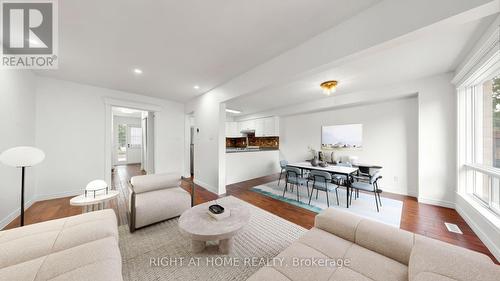 206 FAIRWOOD DRIVE  Georgina, ON L4P 3Y5