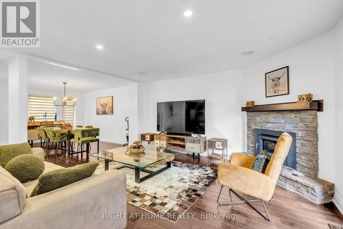 4345 Romfield Crescent, Mississauga, ON - Indoor Photo Showing Living Room With Fireplace