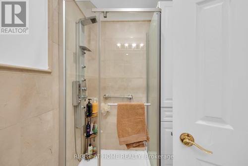 4345 Romfield Crescent, Mississauga, ON - Indoor Photo Showing Bathroom