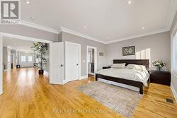 PREMIUM MAPLE FLOORS THROUGHOUT MAIN FLOOR - 