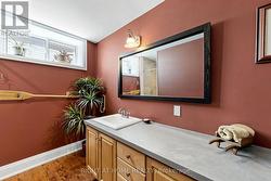 LOWER LEVEL 4 PIECE BATH - 