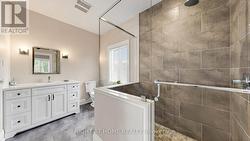 MASTER ENSUITE LUXURIOUS AND SPACIOUS - 