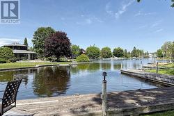 MOOR YOUR BOAT ON YOUR PRIVATE SHOREWALL - 