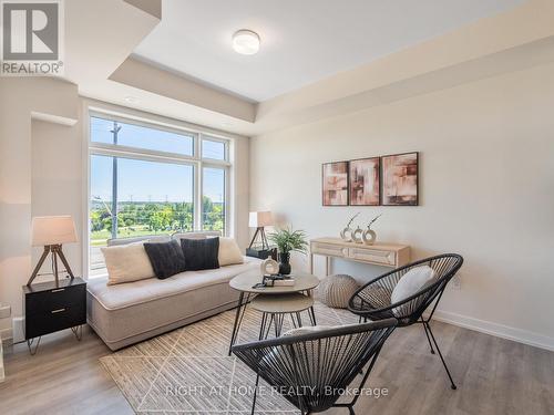 403 - 2550 Castlegate Crossing, Pickering, ON - Indoor Photo Showing Living Room
