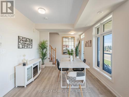 403 - 2550 Castlegate Crossing, Pickering, ON - Indoor Photo Showing Dining Room