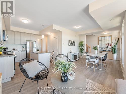 403 - 2550 Castlegate Crossing, Pickering, ON - Indoor