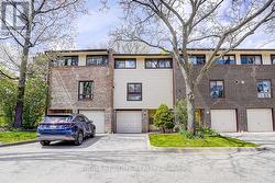 26 - 2020 SOUTH MILLWAY  Mississauga, ON L5L 1K2