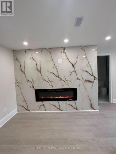 B - 2 Chesney Crescent, Vaughan, ON - Indoor