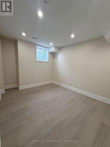 B - 2 Chesney Crescent, Vaughan, ON - Indoor