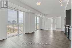310 - 335 WHEAT BOOM DRIVE Oakville, ON L6H 7C2